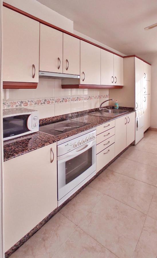 Apartamento Con Wifi En Casco Historico Betanzos Luaran gambar